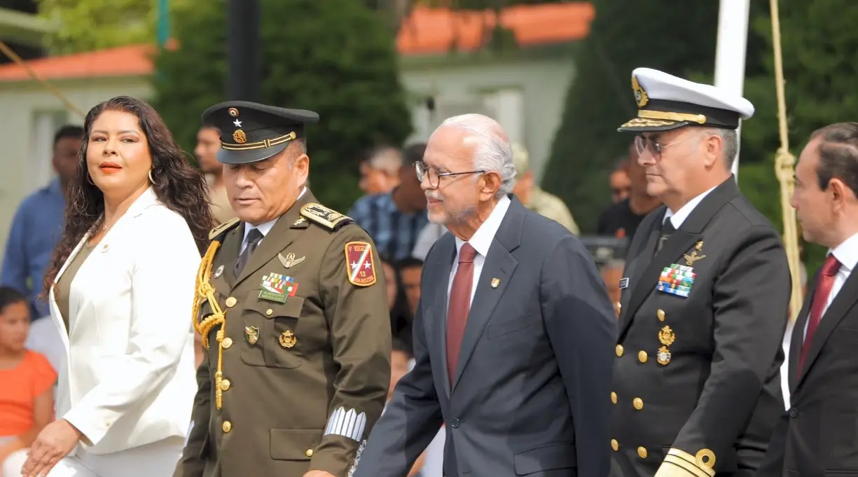 Ceremonia cívica en Nayarit por la conmemoración de los Niños Héroes.