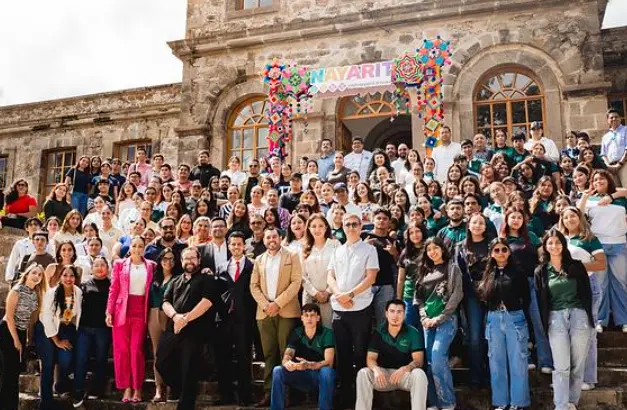 Participantes del Future Leaders in Tourism Summit 2026 durante las conferencias realizadas en Nayarit.
