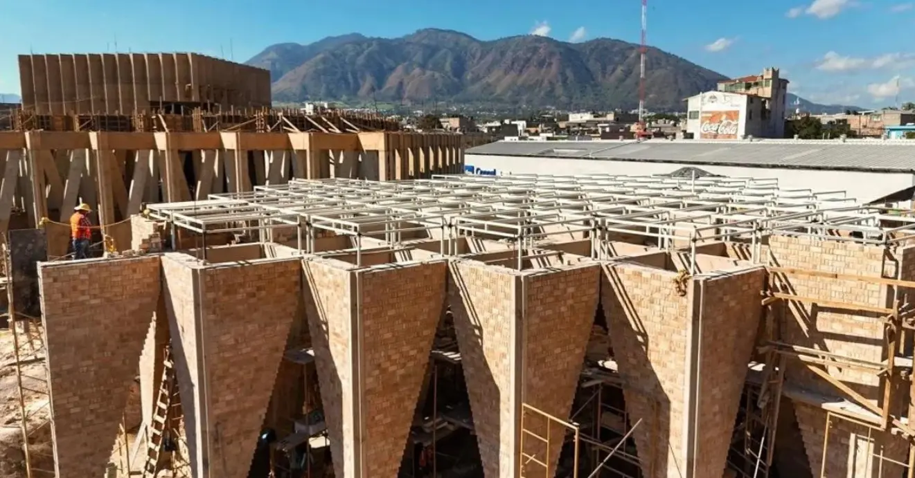 Avanza la construcción del Centro Cultural, Arte y Deporte Nicolás Álvarez Ortega en Tepic.